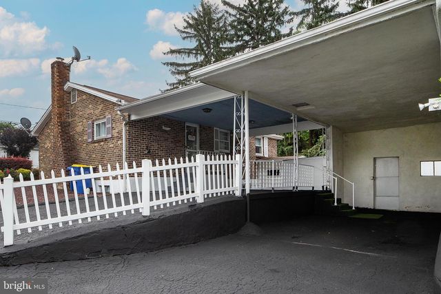 831 MAIN ST, Harrisburg, PA 17113