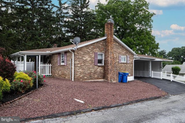 831 MAIN ST, Harrisburg, PA 17113