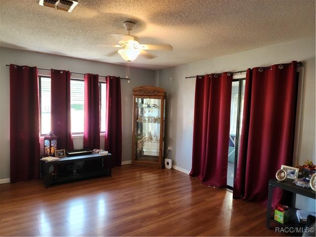 9055 SW 102nd Lane, Ocala, FL 34481