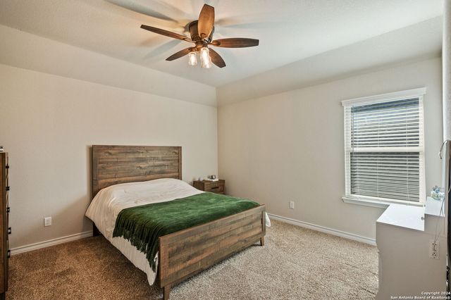 8927 WHIMSEY RDG, Fair Oaks Ranch, TX 78015