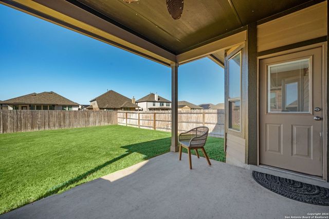 8927 WHIMSEY RDG, Fair Oaks Ranch, TX 78015