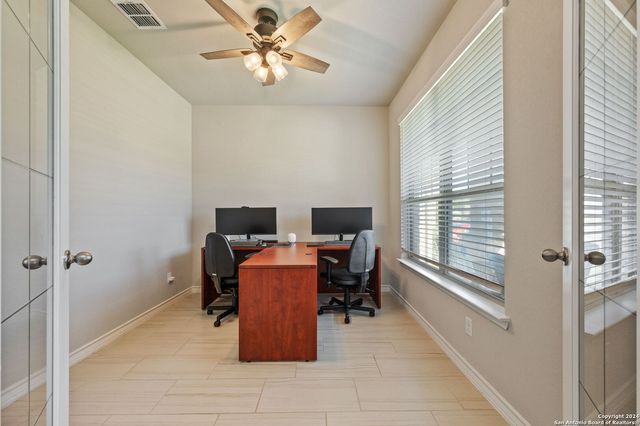 8927 WHIMSEY RDG, Fair Oaks Ranch, TX 78015