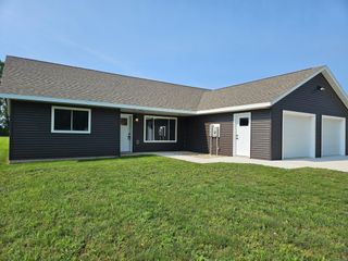 141 Washington Street, Walnut Grove, MN 56180