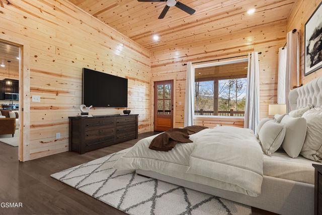 2749 Owls Cove Way, Sevierville, TN 37862