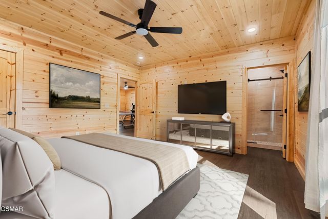 2749 Owls Cove Way, Sevierville, TN 37862