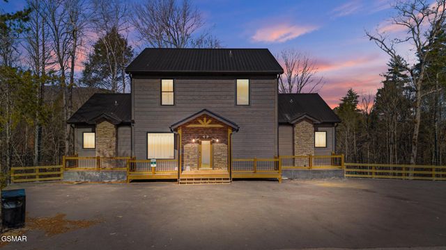 2749 Owls Cove Way, Sevierville, TN 37862