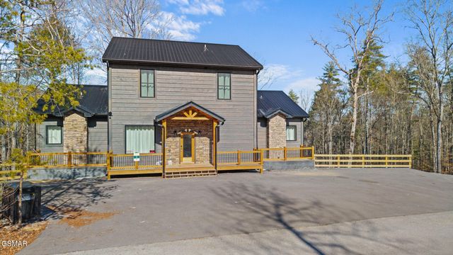 2749 Owls Cove Way, Sevierville, TN 37862