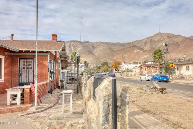 2117 N Raynor Street, El Paso, TX 79930