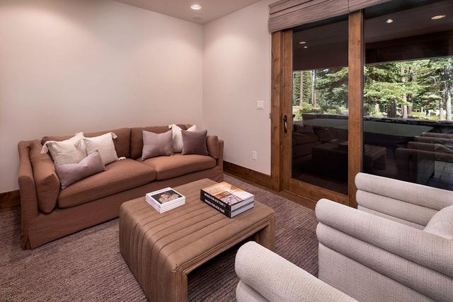 10606 Dutton Court, Truckee, CA 96161