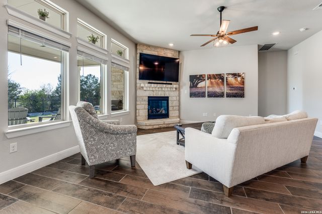 2554 Rauschenbach, New Braunfels, TX 78132