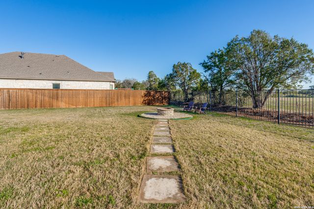 2554 Rauschenbach, New Braunfels, TX 78132