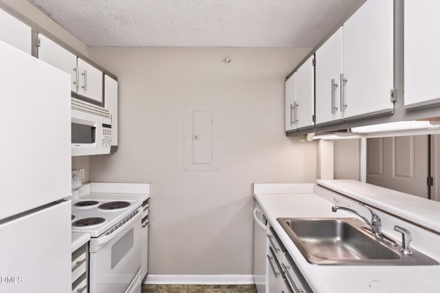 1341 Crab Orchard Drive 303, Raleigh, NC 27606