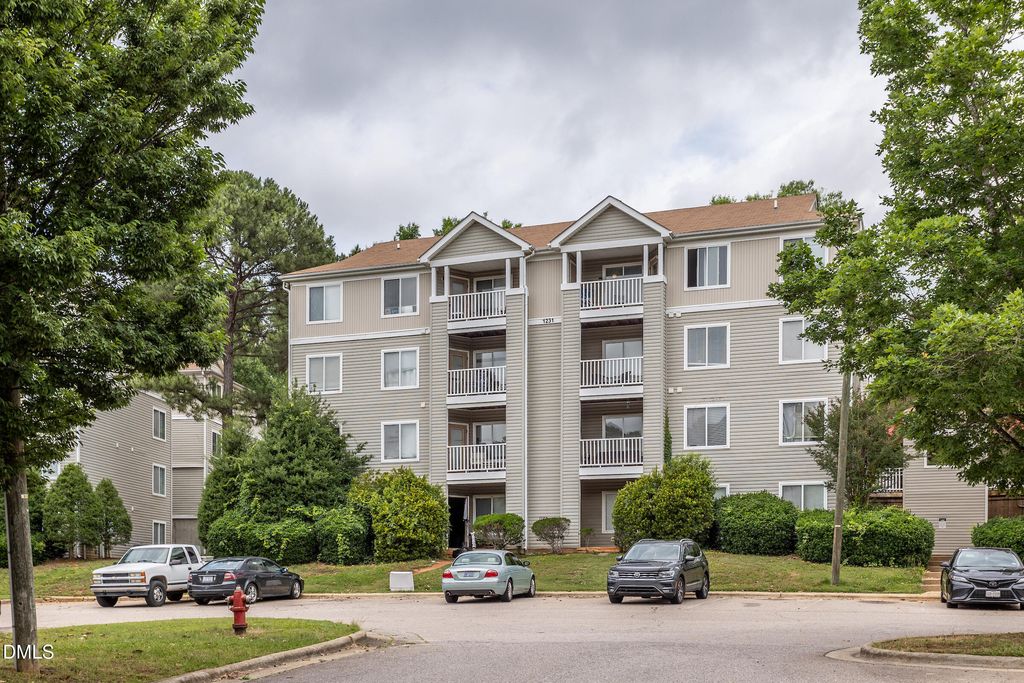 1341 Crab Orchard Drive 303, Raleigh, NC 27606