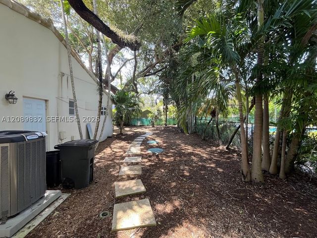 508 Castania Ave, Coral Gables, FL 33146