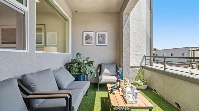 633 S Lyon St, Santa Ana, CA 92705