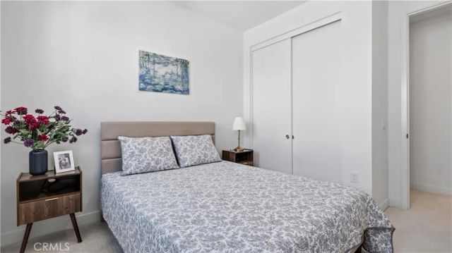 633 S Lyon St, Santa Ana, CA 92705
