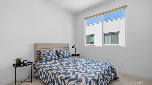 633 S Lyon St, Santa Ana, CA 92705