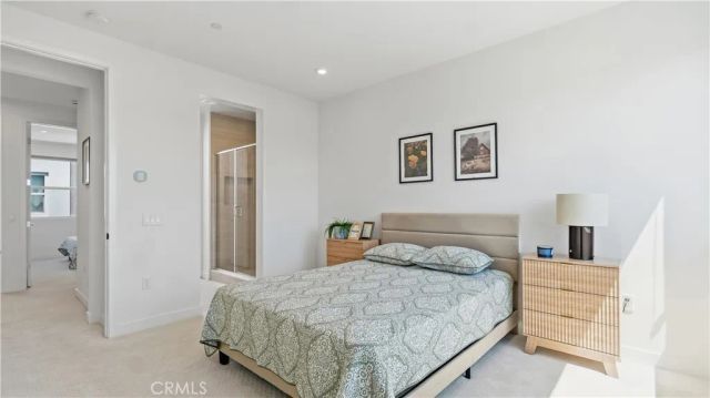 633 S Lyon St, Santa Ana, CA 92705