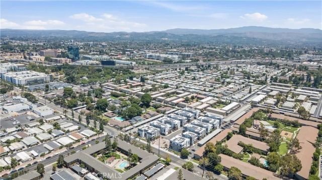 633 S Lyon St, Santa Ana, CA 92705