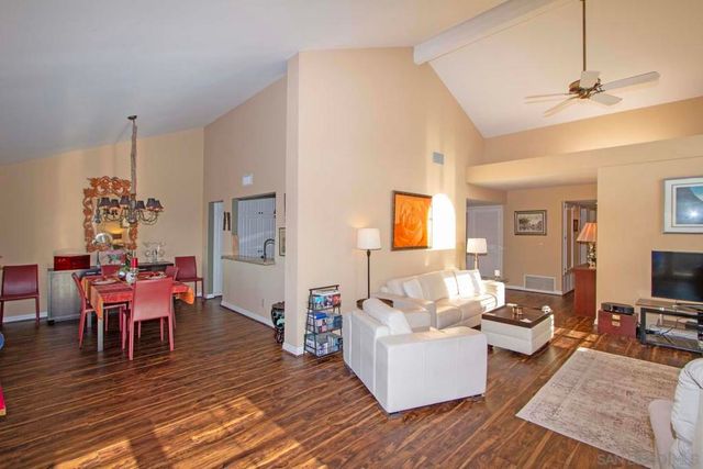 17638 Caminito Hercuba, San Diego, CA 92128