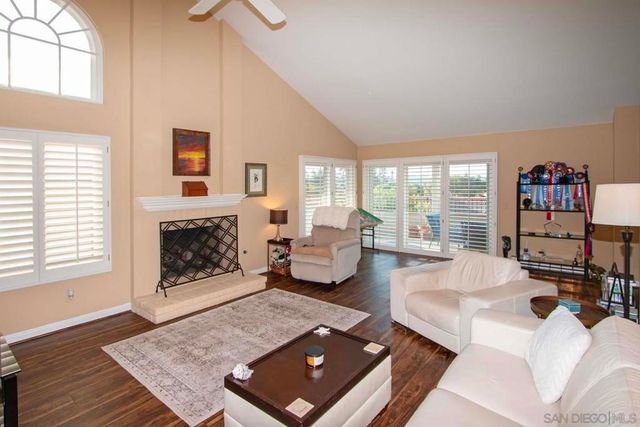 17638 Caminito Hercuba, San Diego, CA 92128