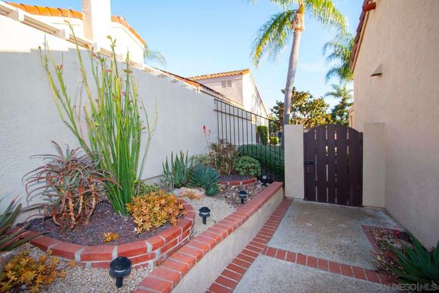 17638 Caminito Hercuba, San Diego, CA 92128