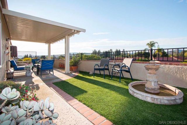 17638 Caminito Hercuba, San Diego, CA 92128