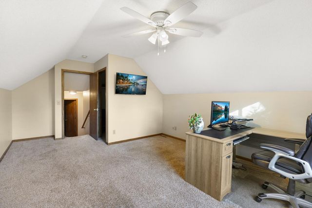 1001 Forest Glen Court, Burnsville, MN 55337