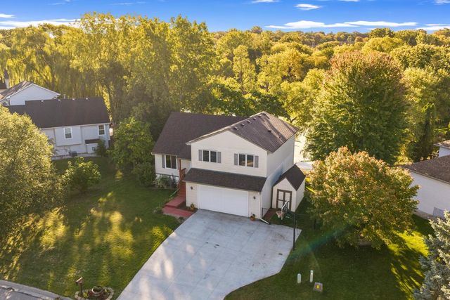 1001 Forest Glen Court, Burnsville, MN 55337