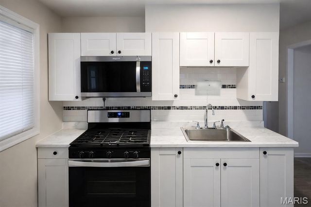 2409 Wieck Drive, Jennings, MO 63136