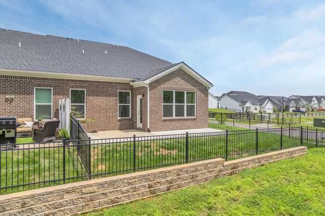 1451 Autumn Leaf Ln, Mount Juliet, TN 37122