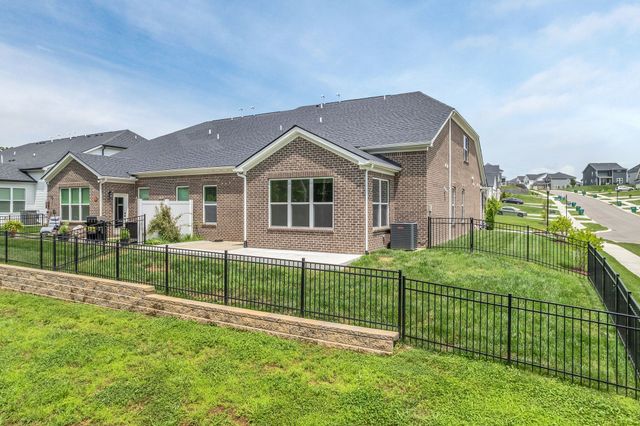 1451 Autumn Leaf Ln, Mount Juliet, TN 37122
