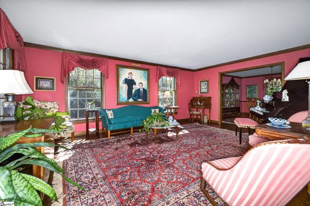 206 Honey Horn Drive, Simpsonville, SC 29681