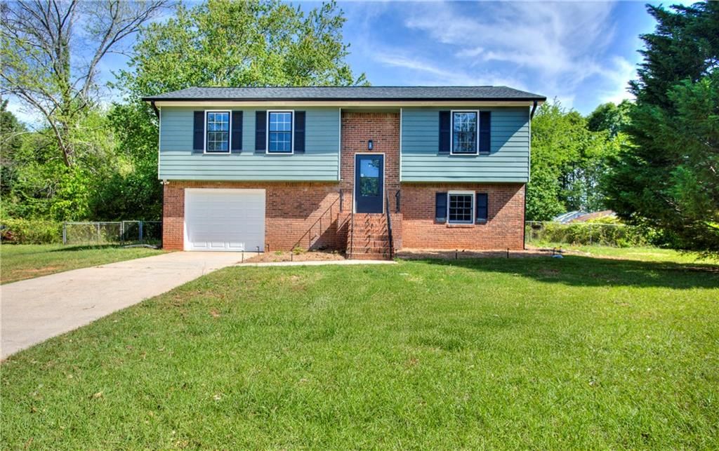 130 Belmont Farms Drive, Ellenwood, GA 30294