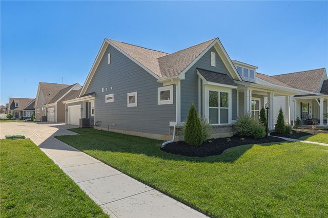 5039 Pepperwell Circle, Sugarcreek Twp, OH 45440