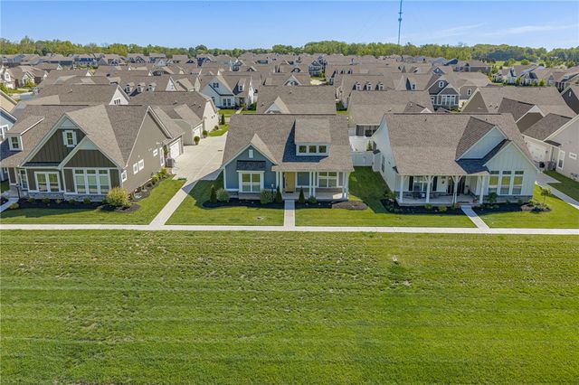 5039 Pepperwell Circle, Sugarcreek Twp, OH 45440