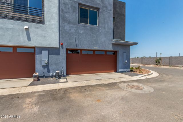 733 E Commonwealth Avenue 2, Chandler, AZ 85225