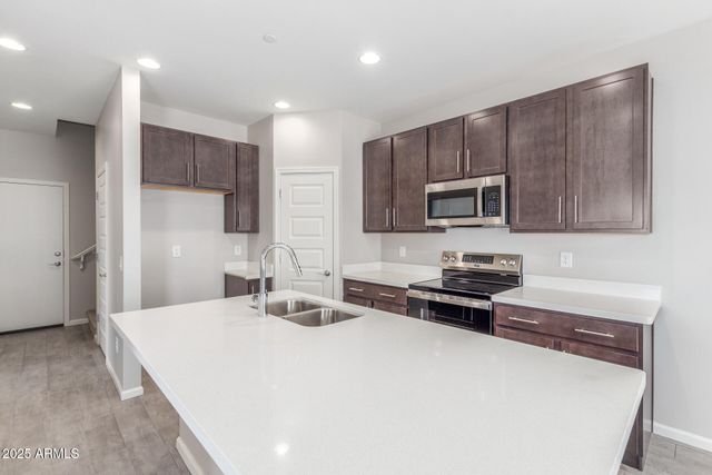 733 E Commonwealth Avenue 2, Chandler, AZ 85225