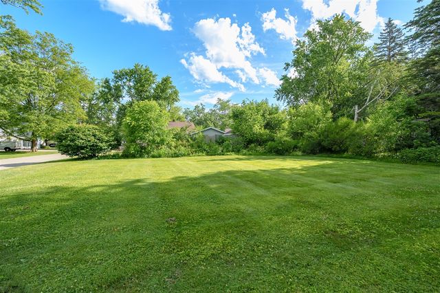 1307 Lakeway Avenue, Kalamazoo, MI 49001