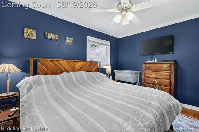 2432 Dallas Avenue, Royal Oak, MI 48067