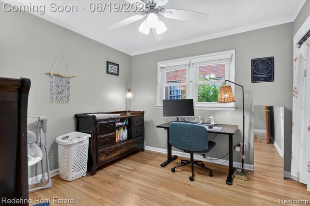 2432 Dallas Avenue, Royal Oak, MI 48067