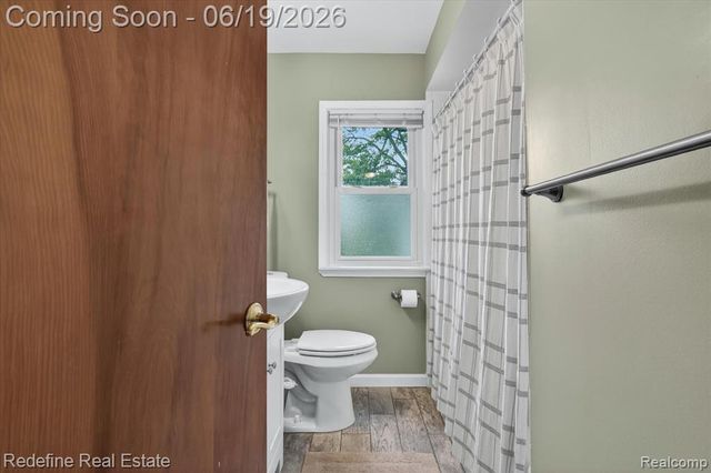 2432 Dallas Avenue, Royal Oak, MI 48067