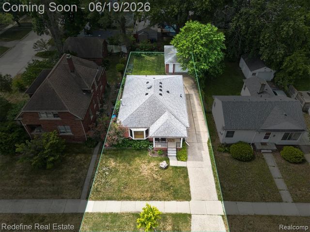 2432 Dallas Avenue, Royal Oak, MI 48067