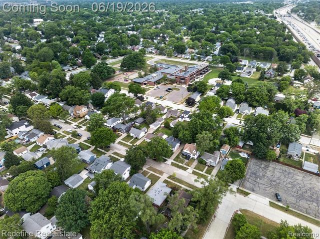 2432 Dallas Avenue, Royal Oak, MI 48067