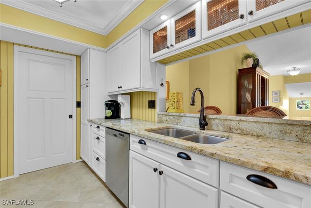 780 Willowbrook DR 707, Naples, FL 34108