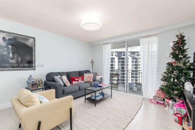 770 Claughton Island Dr 1905, Miami, FL 33131