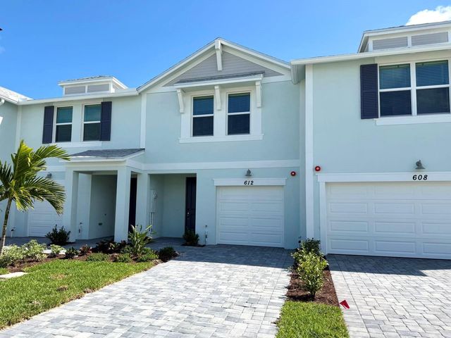 612 Salisbury Circle, Fort Pierce, FL 34982