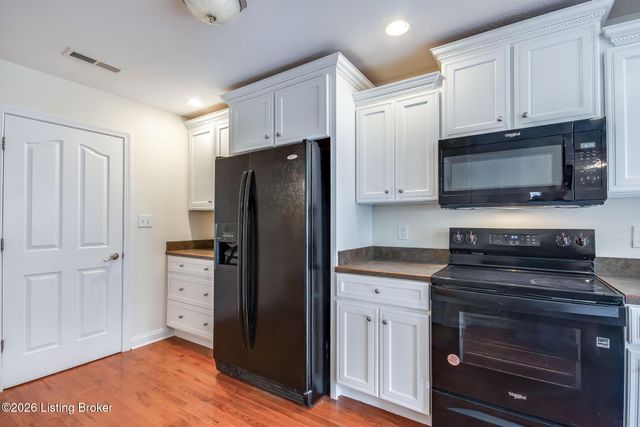 184 Grand Oak Blvd, Shepherdsville, KY 40165