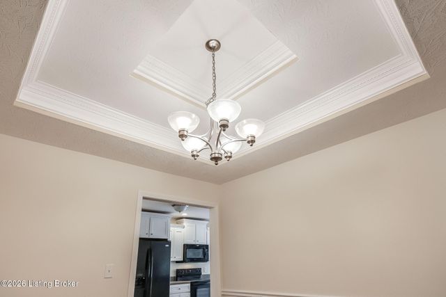 184 Grand Oak Blvd, Shepherdsville, KY 40165