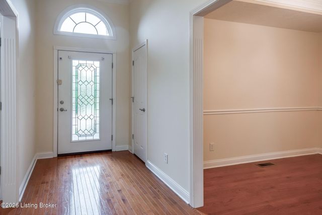 184 Grand Oak Blvd, Shepherdsville, KY 40165